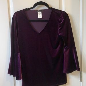 NWOT Prelude dark purple velvet top Small